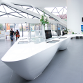 comptoirs en surface solide acrylique blanc pur pour espaces publics 