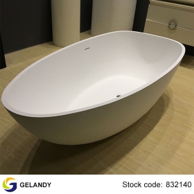 baignoire à surface solide