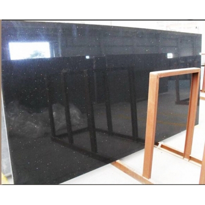 surface solide noire