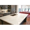 comptoirs de cuisine en quartz calacatta aspect marbre 