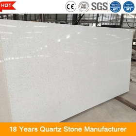 pierre de quartz cristallin